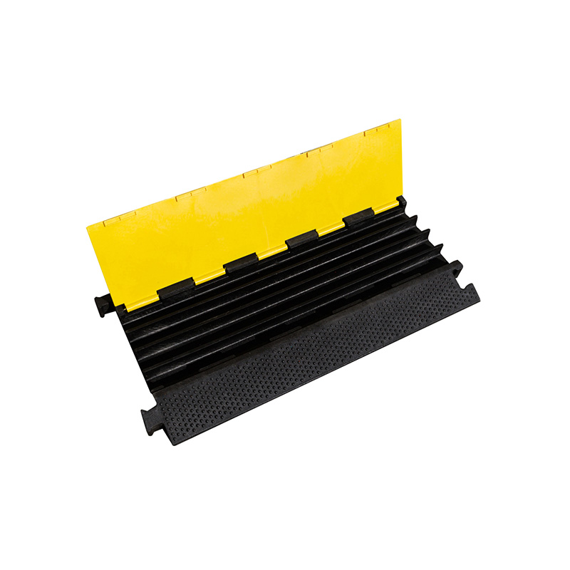 XP-L4CP1701 Rubber+Plastic Cable Protector